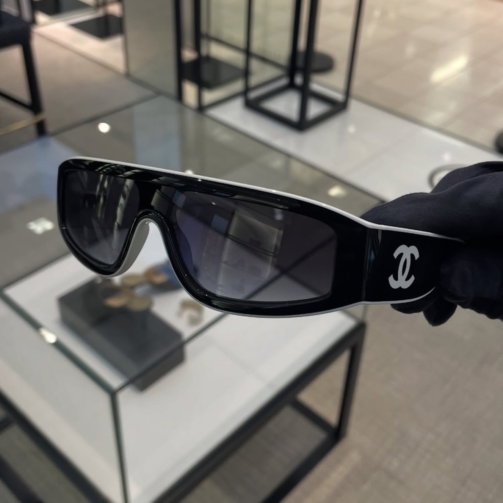 CHANEL sunglasses - Picture 4 of 4